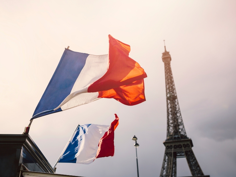 Ou Encore un Voyage Simple Pour Paris